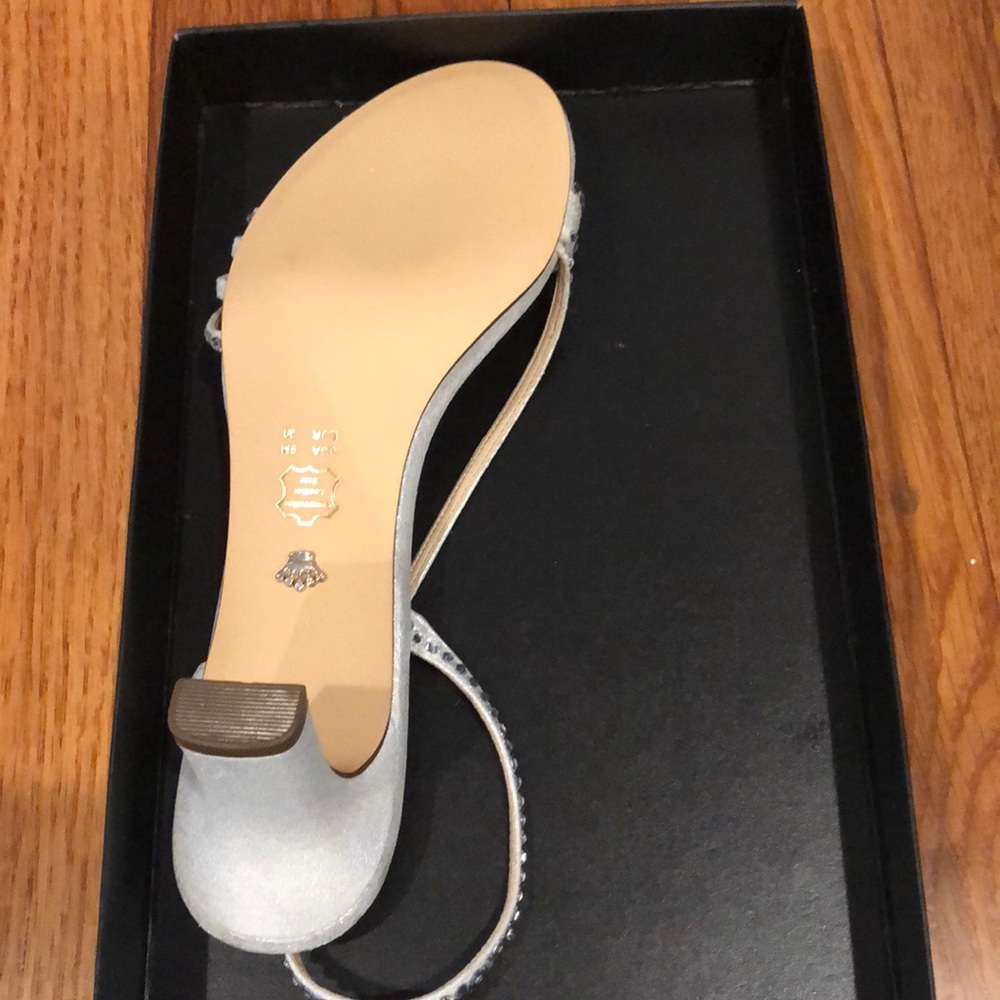 Heels - Picture 5 of 5